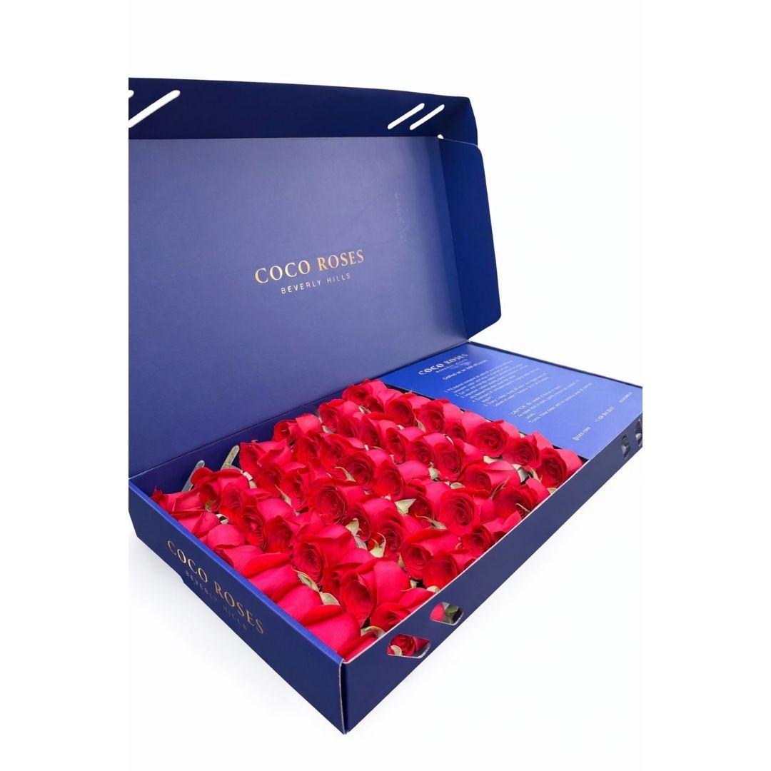The Royal Sapphire (Blue Box – Red Roses)